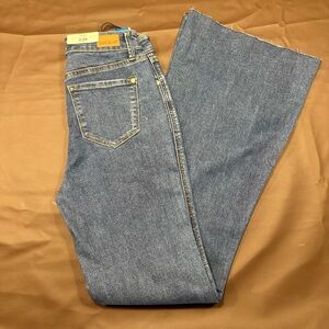 Judy Blue Triple Threat Medium Wash Cool Denim Tummy Control Top Flare Jeans